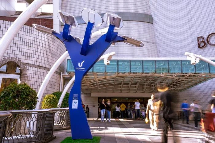 Projeto de automação em árvore solar para exposição pública