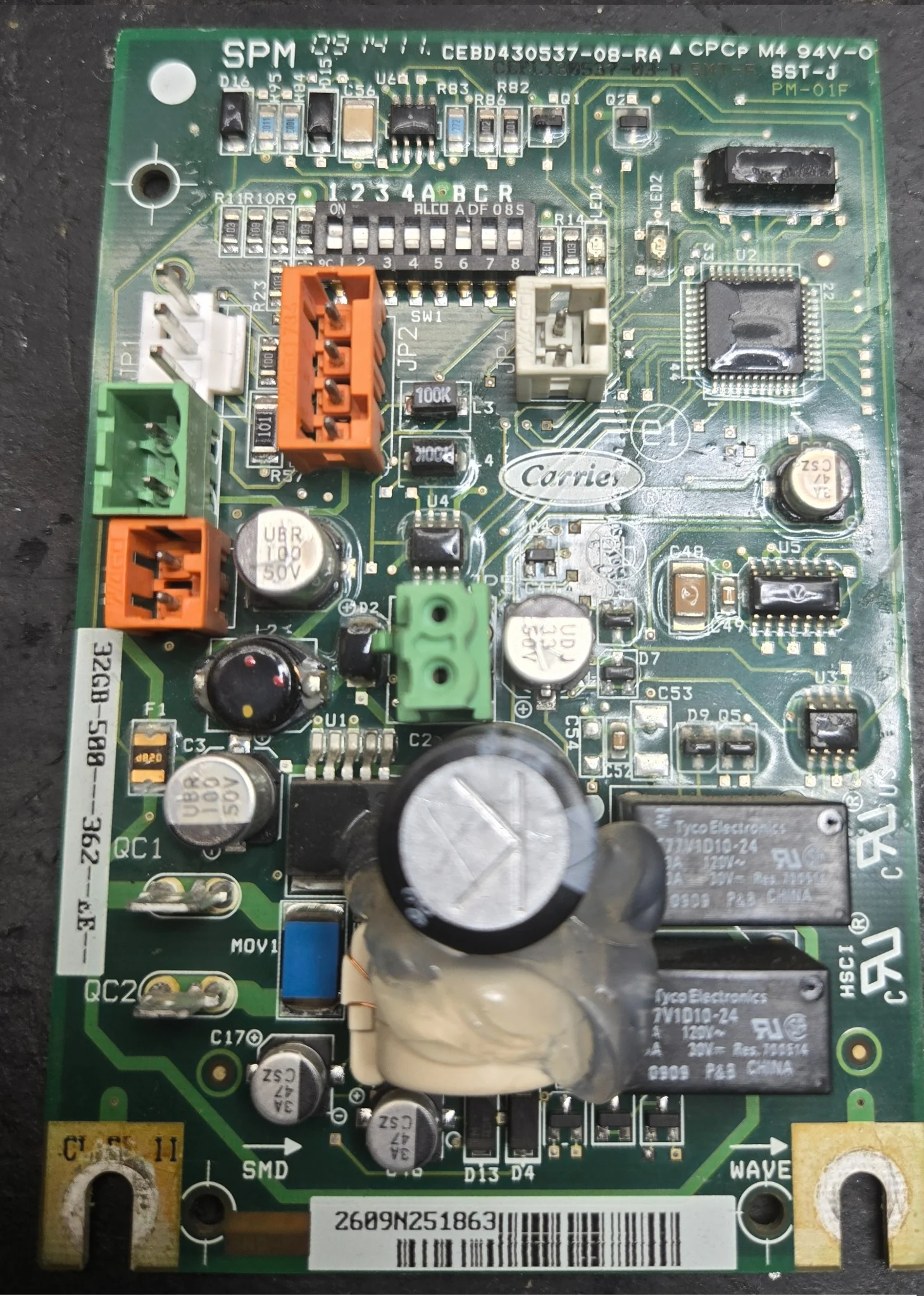 Placa eletrônica de controle Carrier para sistemas de climatização e refrigeração